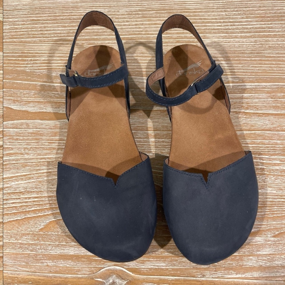 Dansko Rowan Navy Milled Nubuck